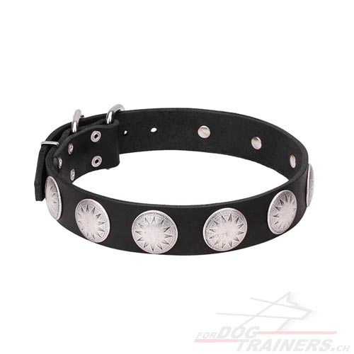 Breites Halsband mit gravierten Kreisen schweiz